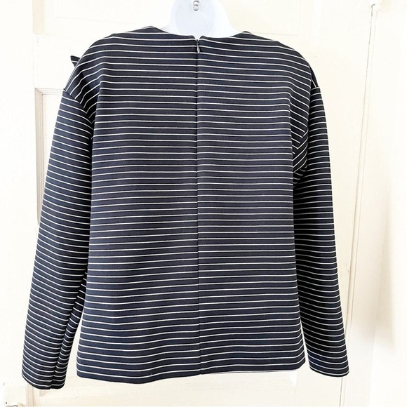 BANANA REPUBLIC Blue & White Striped Heavy Knit Top – Size Small - Picture 4 of 4